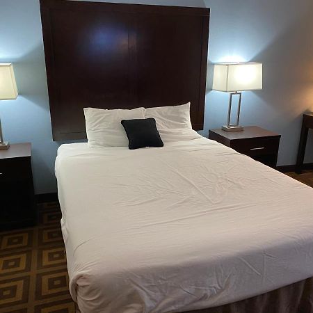 Red Lion Inn & Suites Post Falls Buitenkant foto