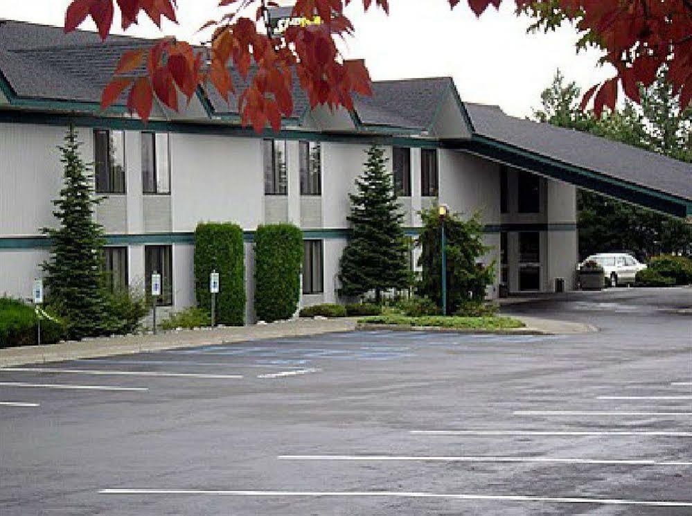 Red Lion Inn & Suites Post Falls Buitenkant foto